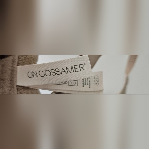 On Gossamer Nude T-Shirt Bra in Light Beige - Picture 3 of 4